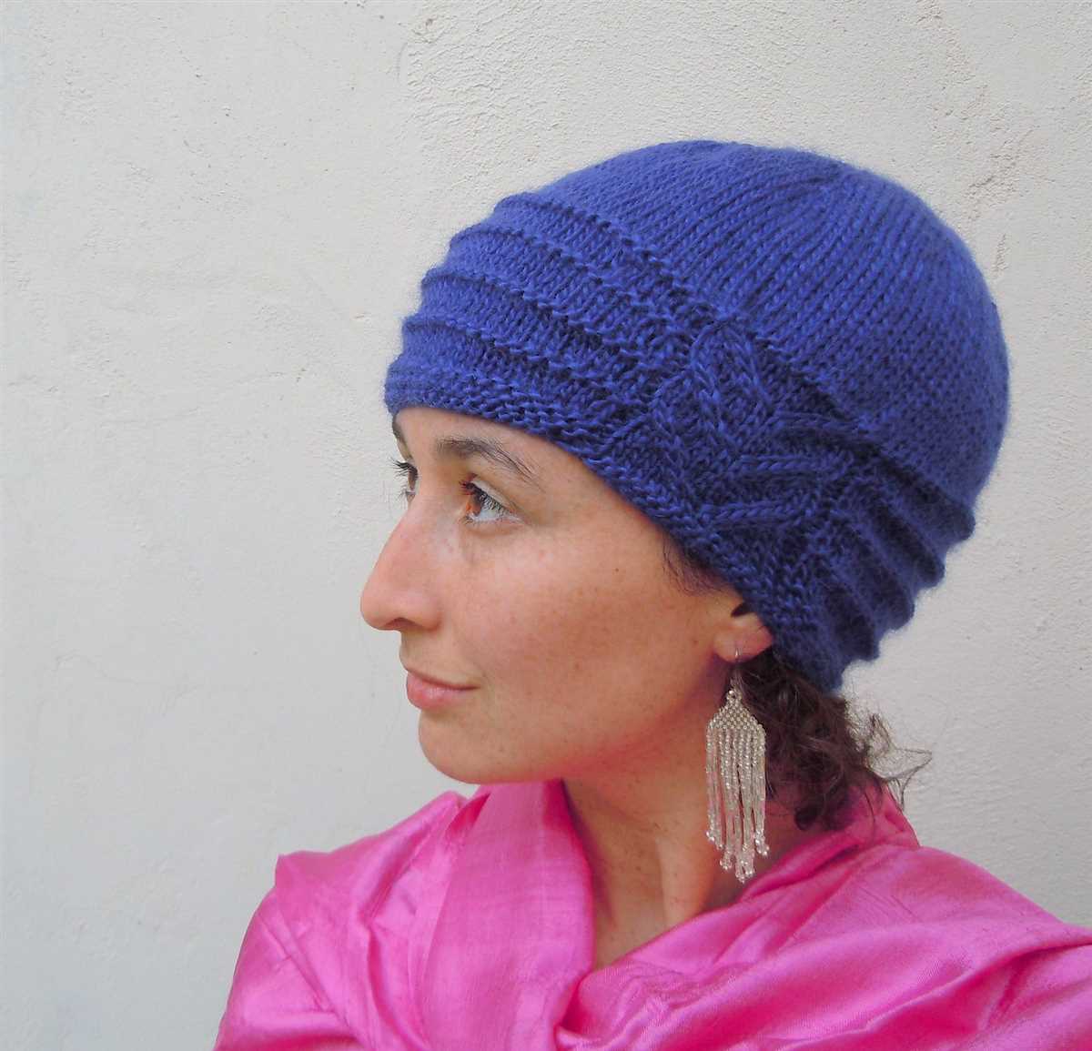 Cloche hat knitting pattern