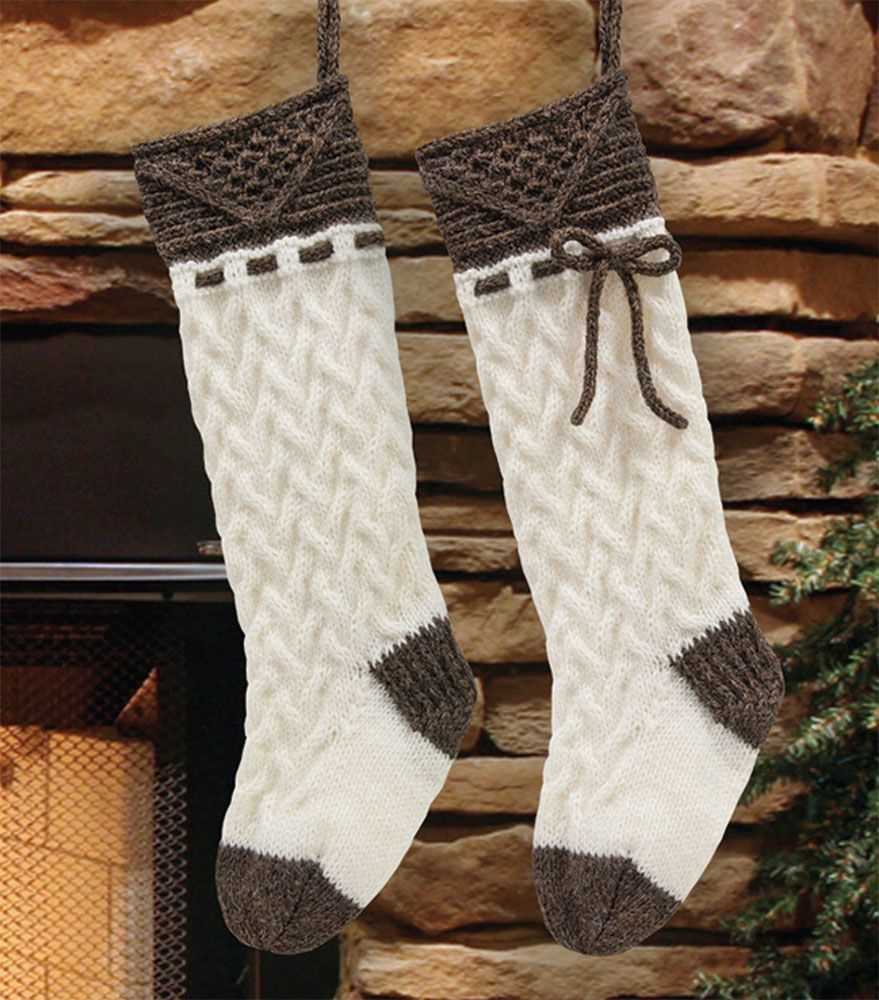 Chunky cable knit christmas stocking pattern