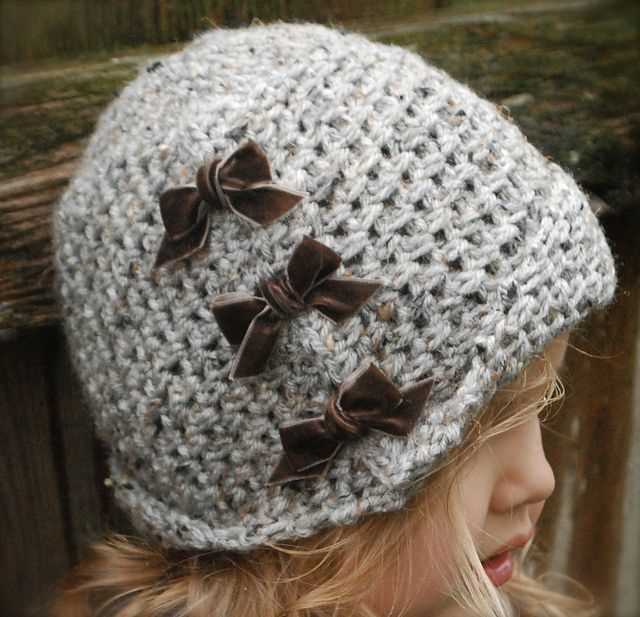 Knitted cloche pattern