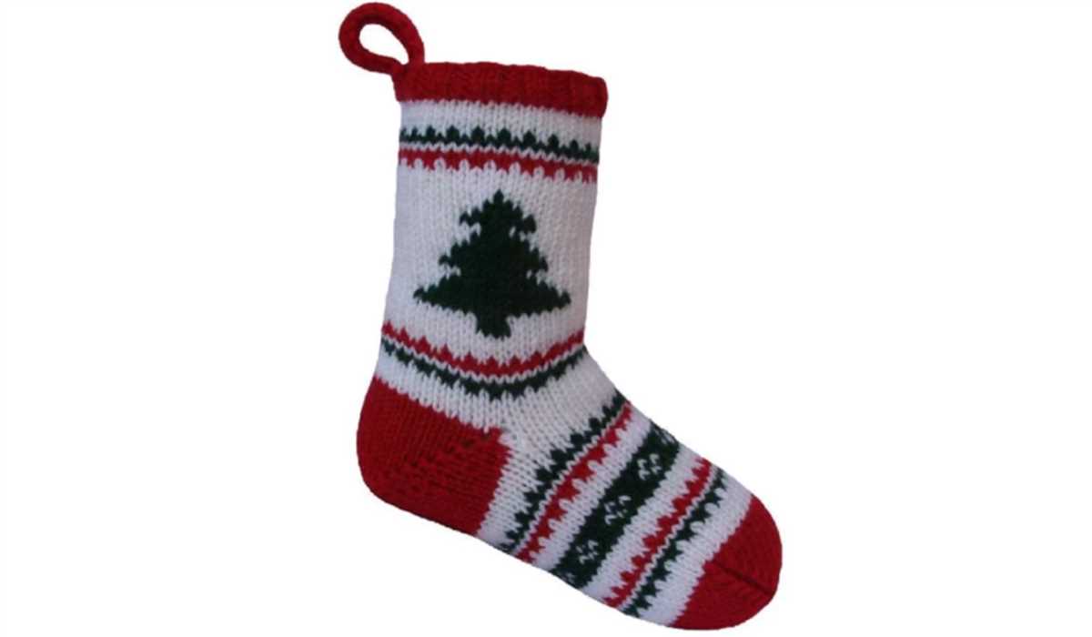 Pattern for knit christmas stocking