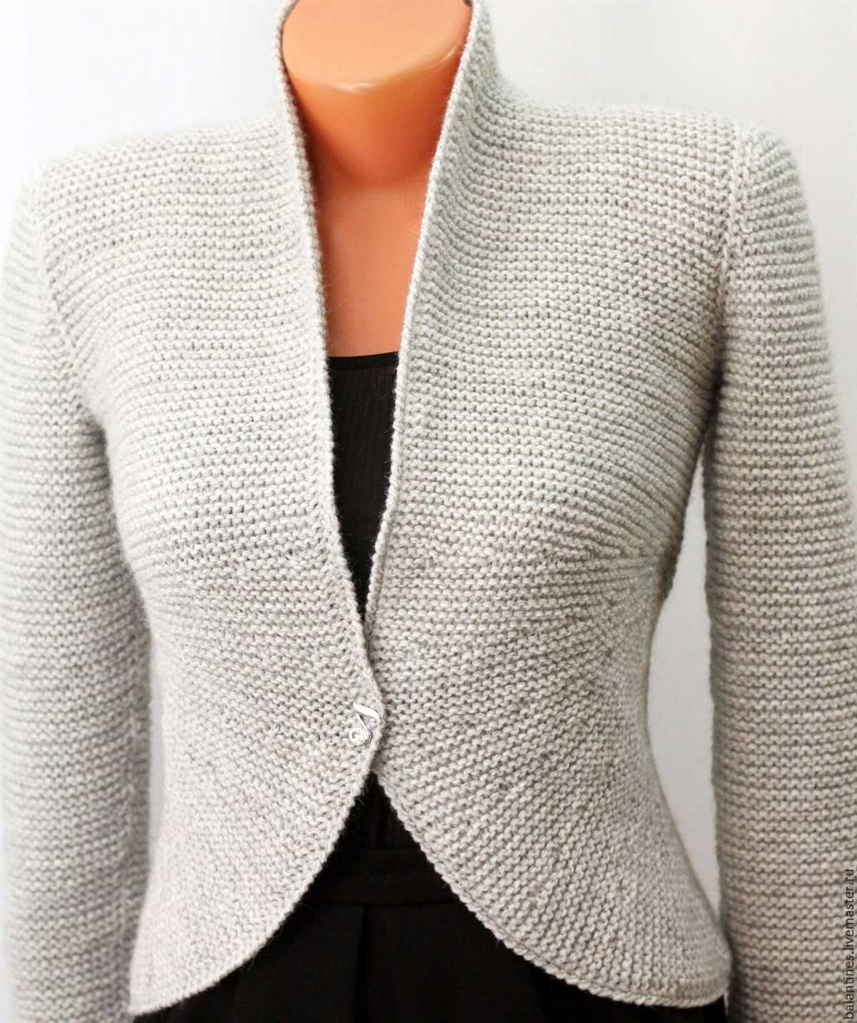 Simple cardigan knit pattern