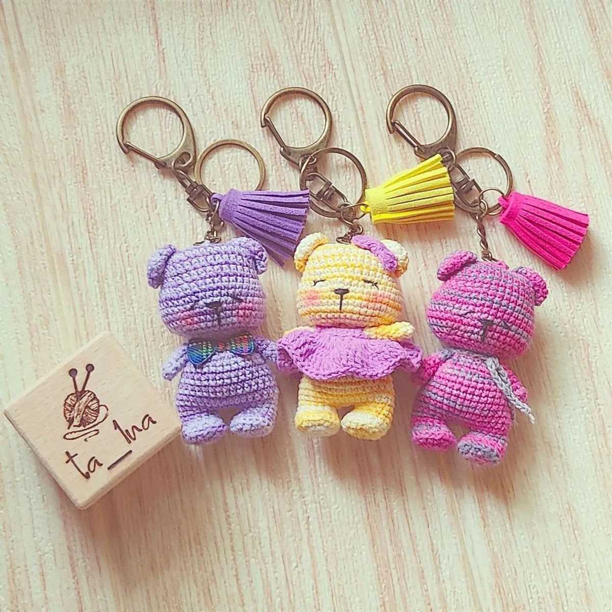 Knitted keyring patterns