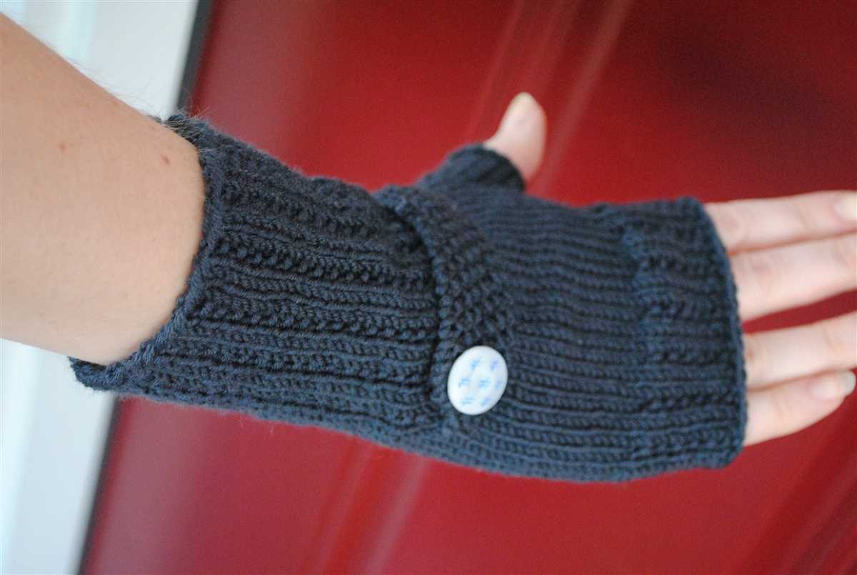 Knitting pattern arm warmers