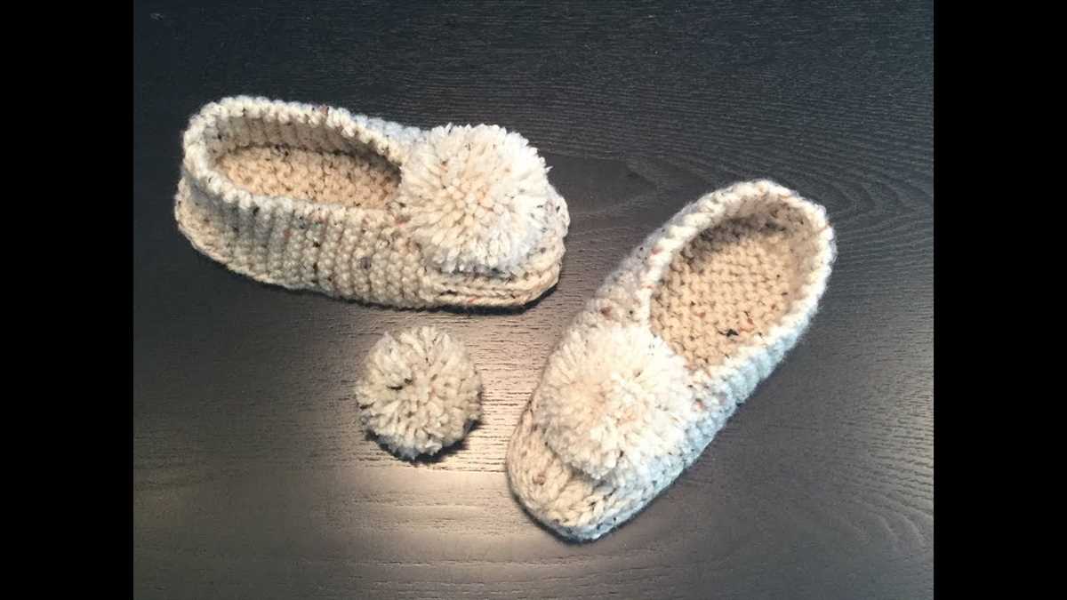 Free knitted square slipper pattern