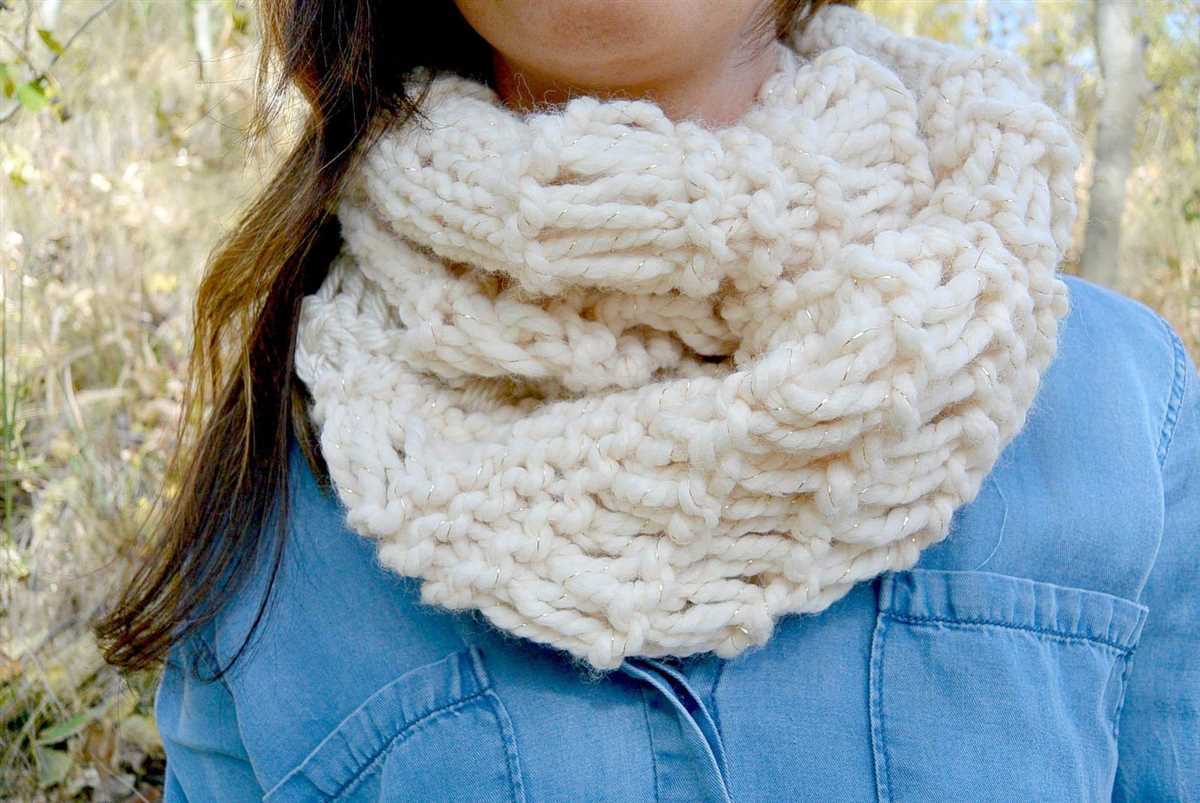 Easy chunky cable knit scarf pattern