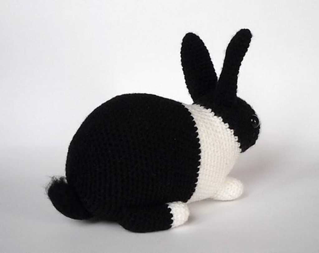 Giant arm knit bunny pattern