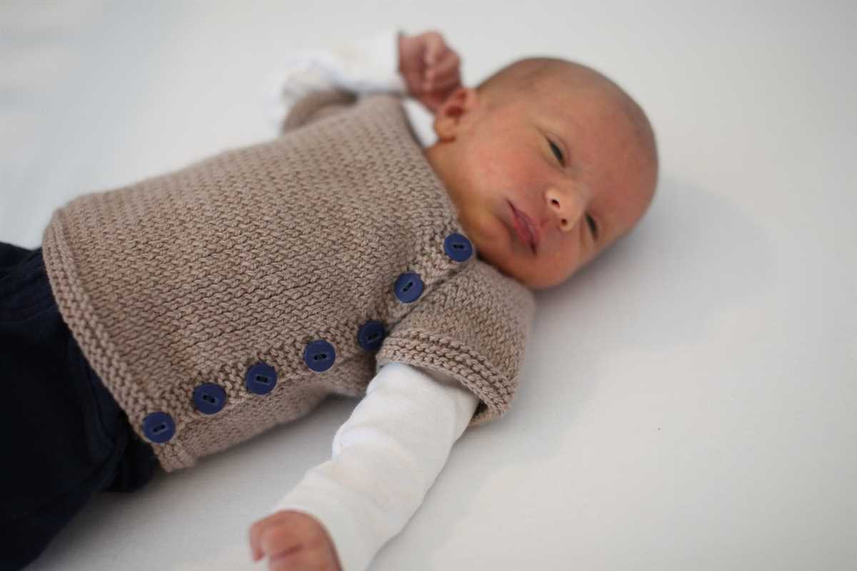 Infant cardigan knitting patterns