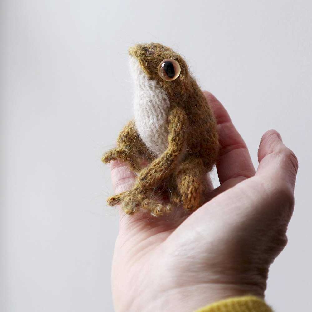 Small frog knitting pattern free