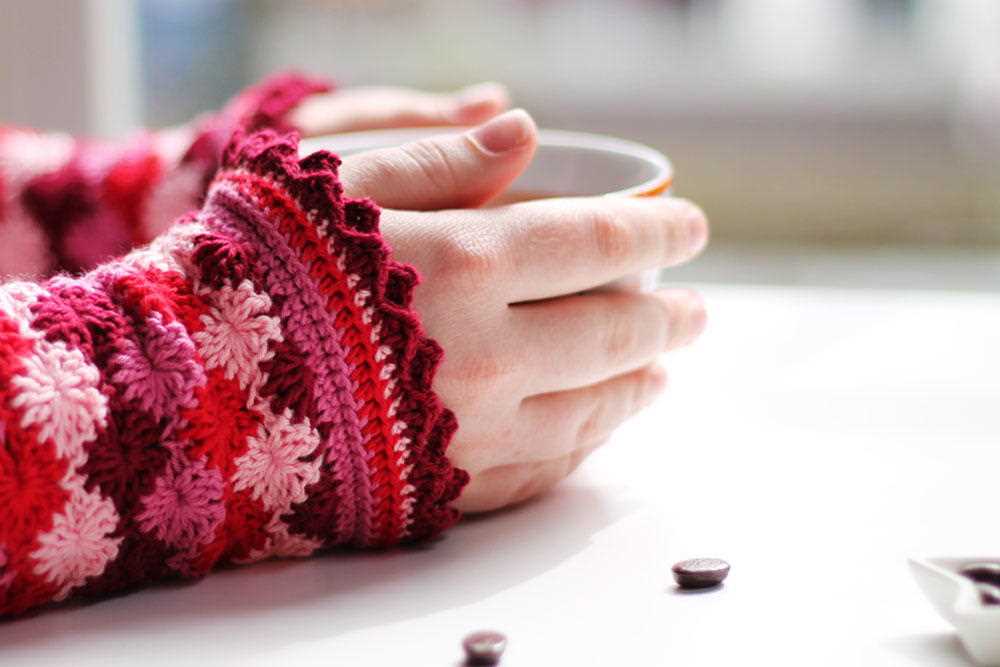 Knit wrist warmers free pattern