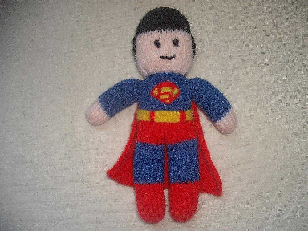 Superman knitting pattern