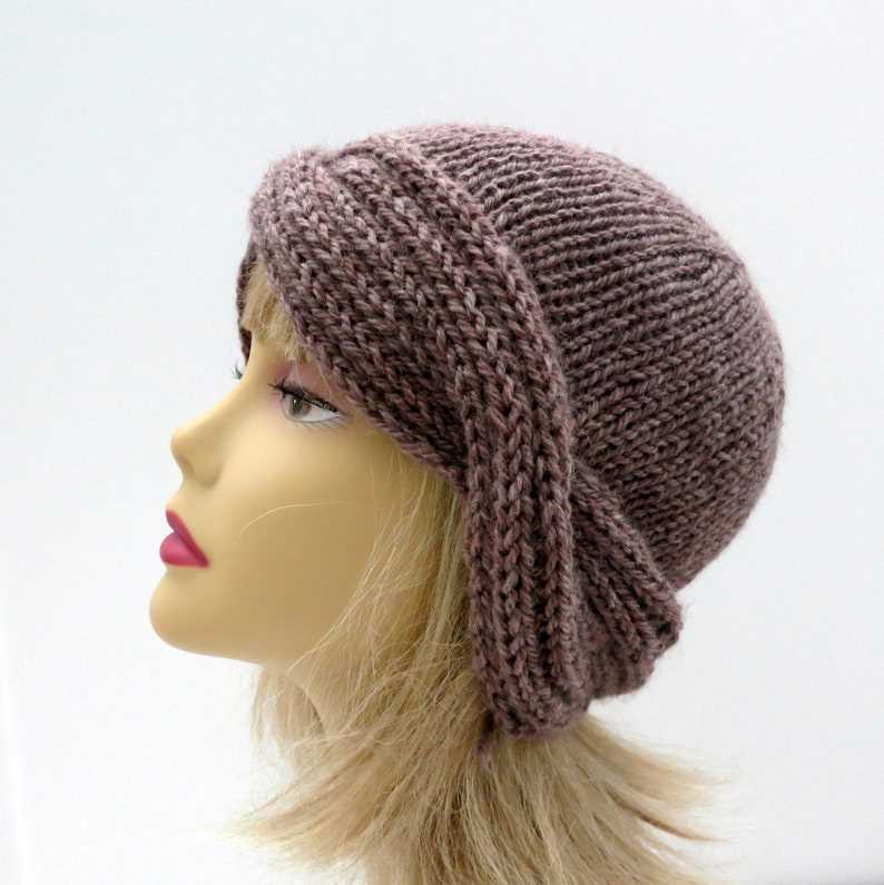 Knitted cloche pattern