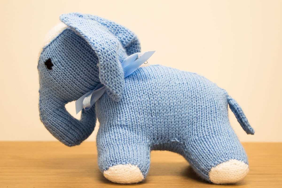 Knit elephant pattern free