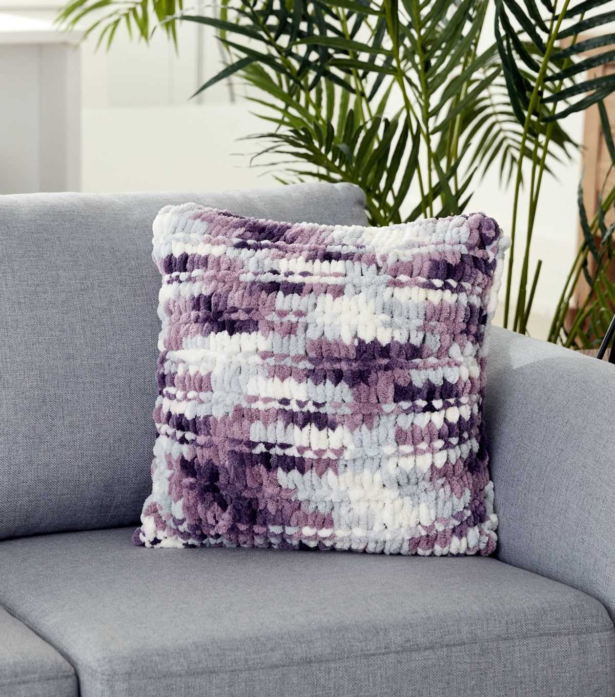 Bernat blanket yarn knit pillow pattern