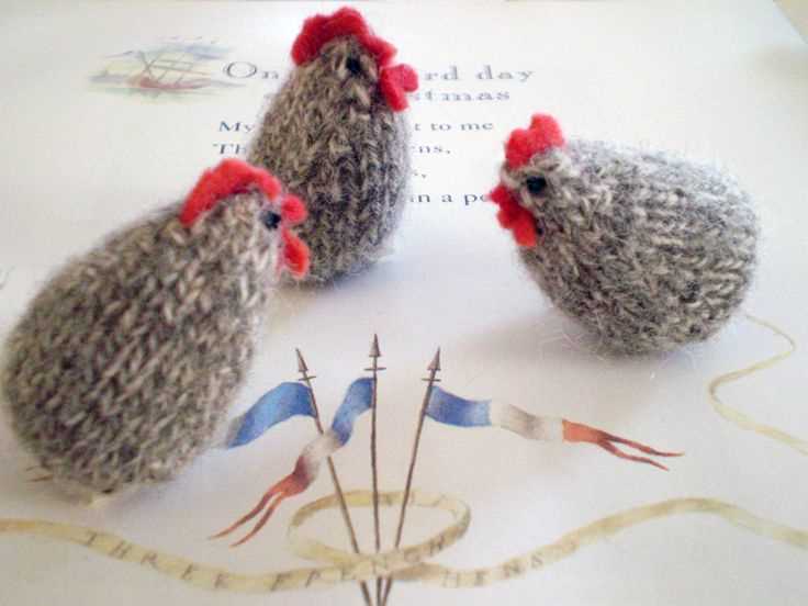 Knitted hen pattern free