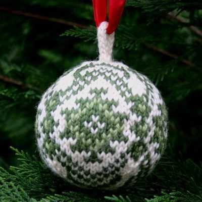 Knitted ornaments patterns