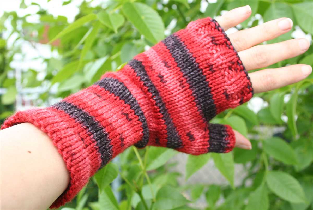 Arm warmers knitting pattern straight needles