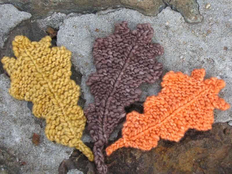 Autumn leaves knitting pattern