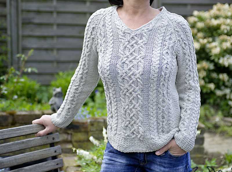 Ballerina sweater knitting pattern