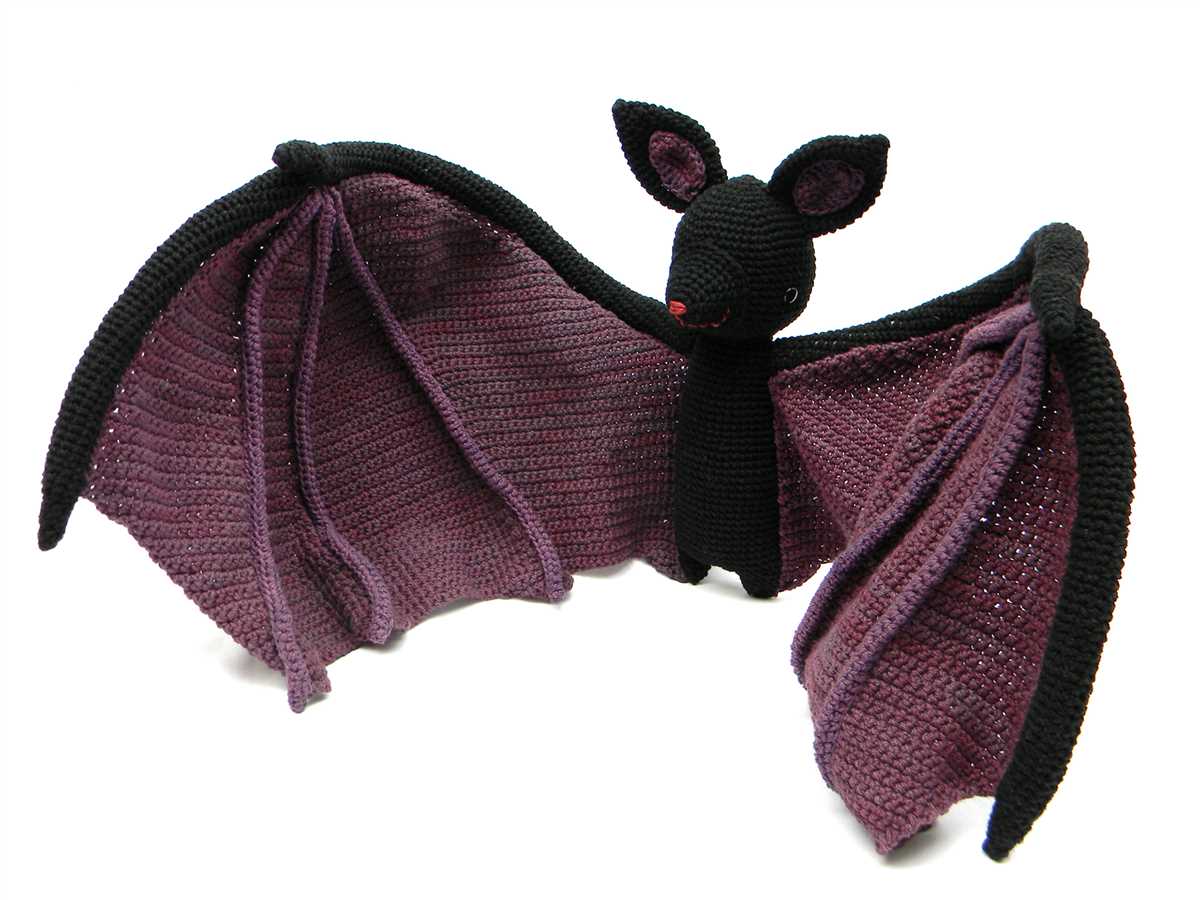 Bat toy knitting pattern