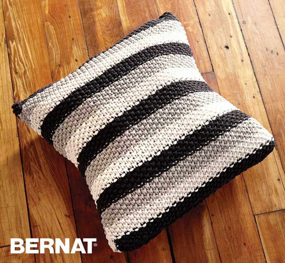 Bernat blanket yarn knit pillow pattern