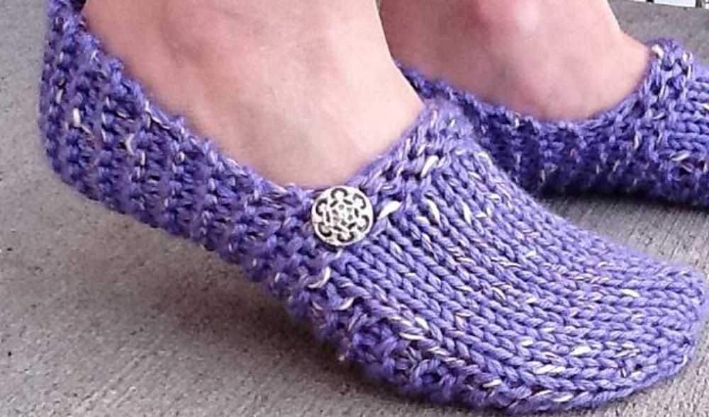 Bulky slippers knitting pattern