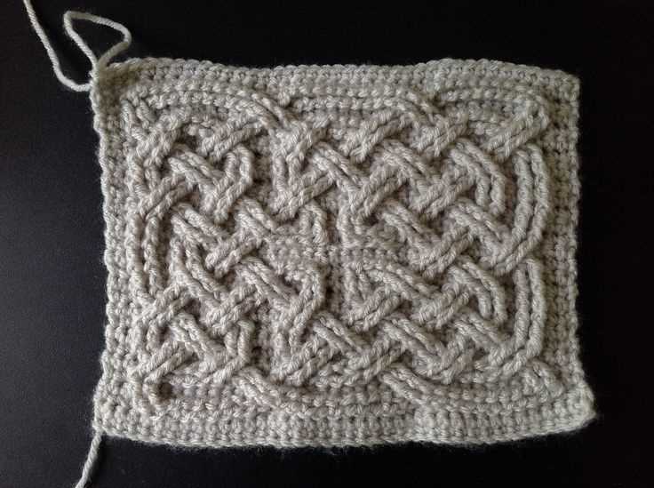 Celtic knot knitting pattern