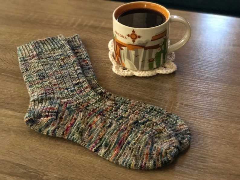 Classic socks knitting pattern