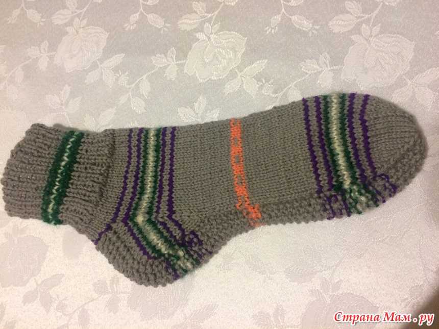 Classic socks knitting pattern