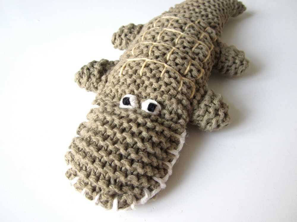 Crocodile stitch knitting pattern