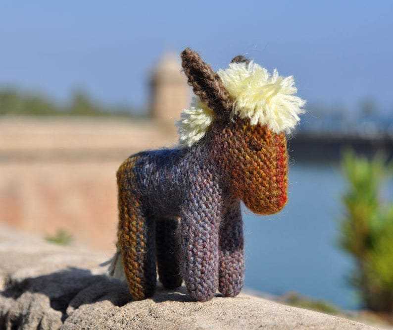 Donkey knitting pattern