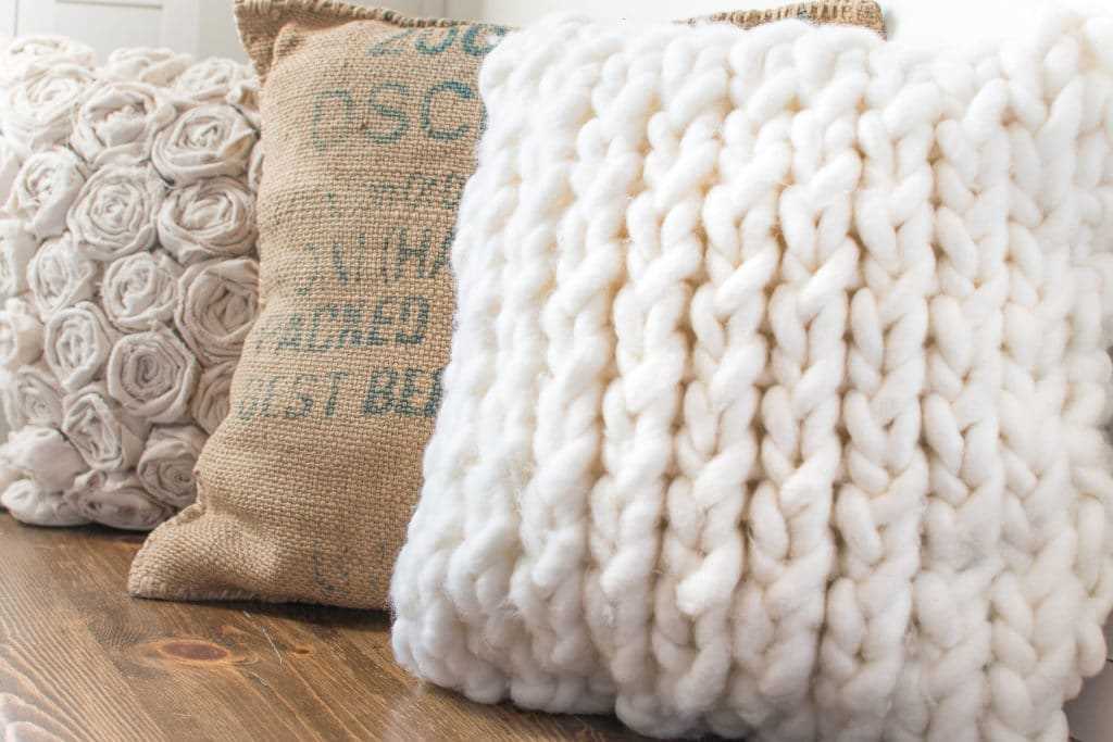 Easy knitting pattern cushion cover