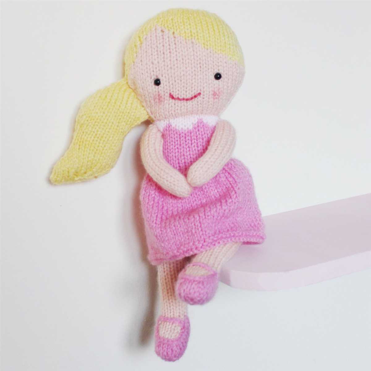 Easy rag doll knitting pattern