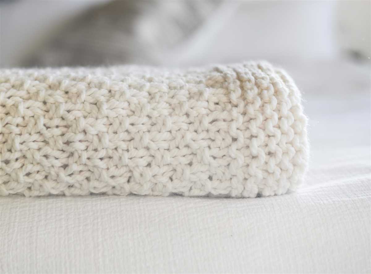 Easy knitting pattern for throw blanket