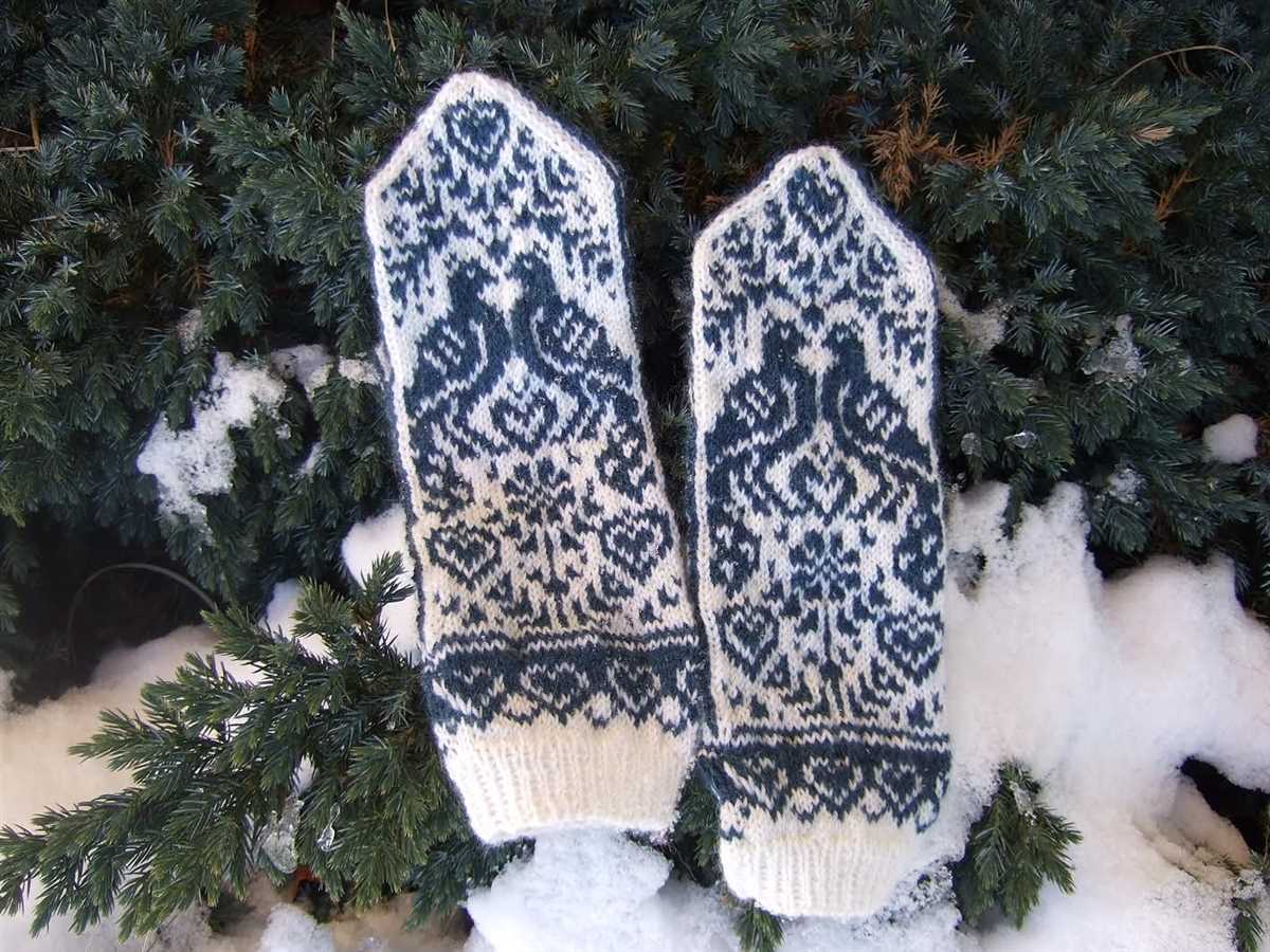 Flap mittens knitting pattern