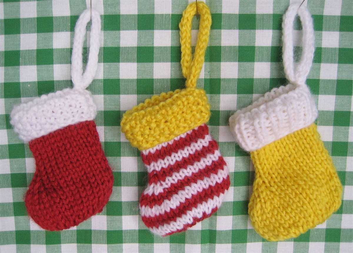 Flat knit christmas stocking pattern