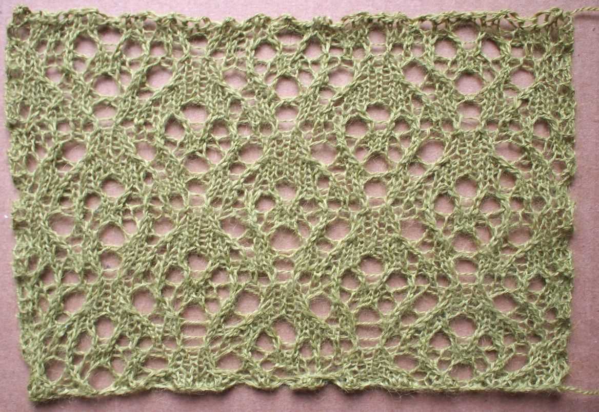 Flemish block lace knitting pattern