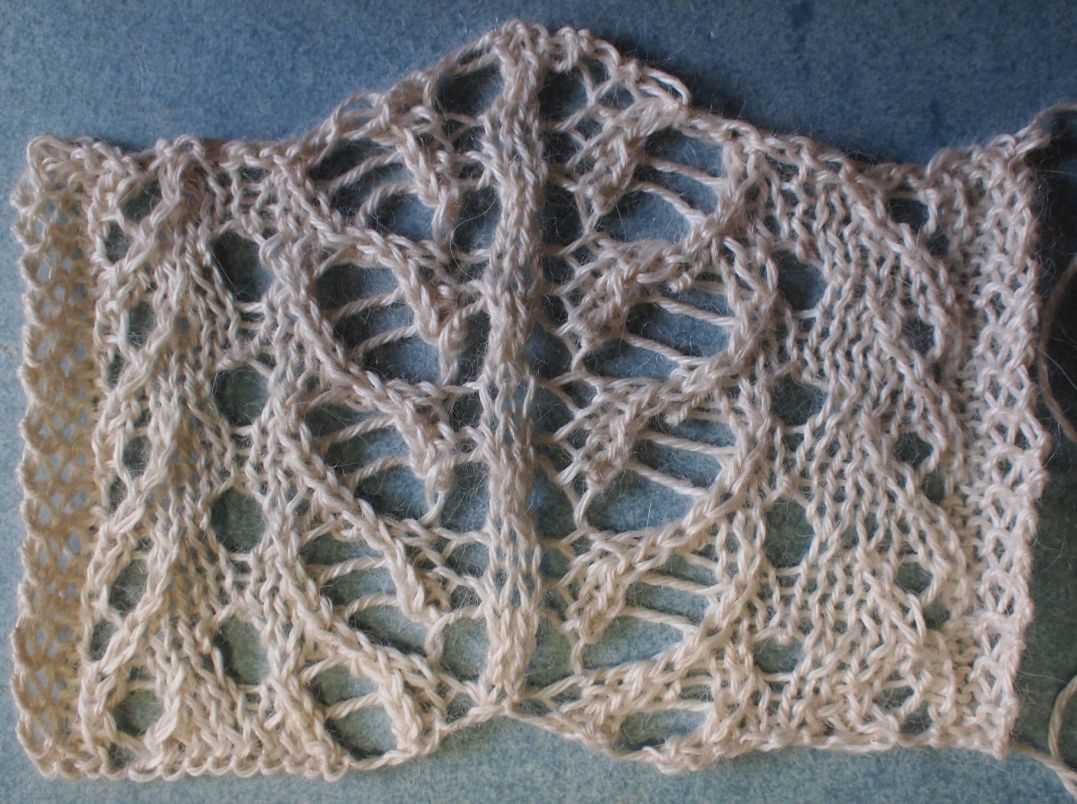 Flemish block lace knitting pattern