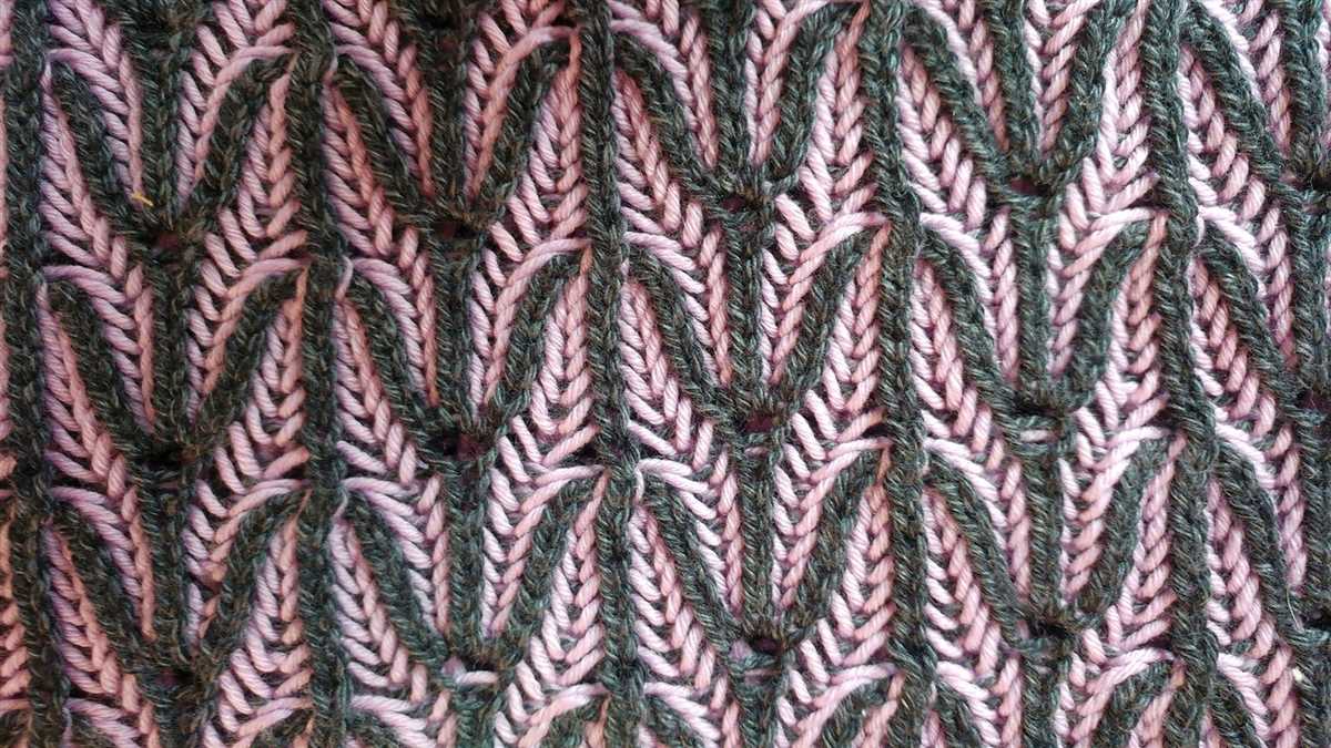 Free brioche knit scarf pattern