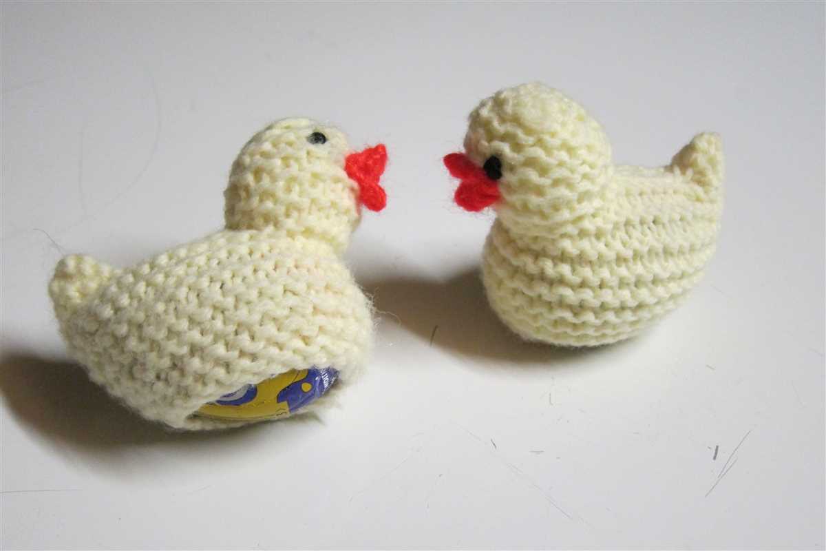 Free creme egg bunny knitting pattern