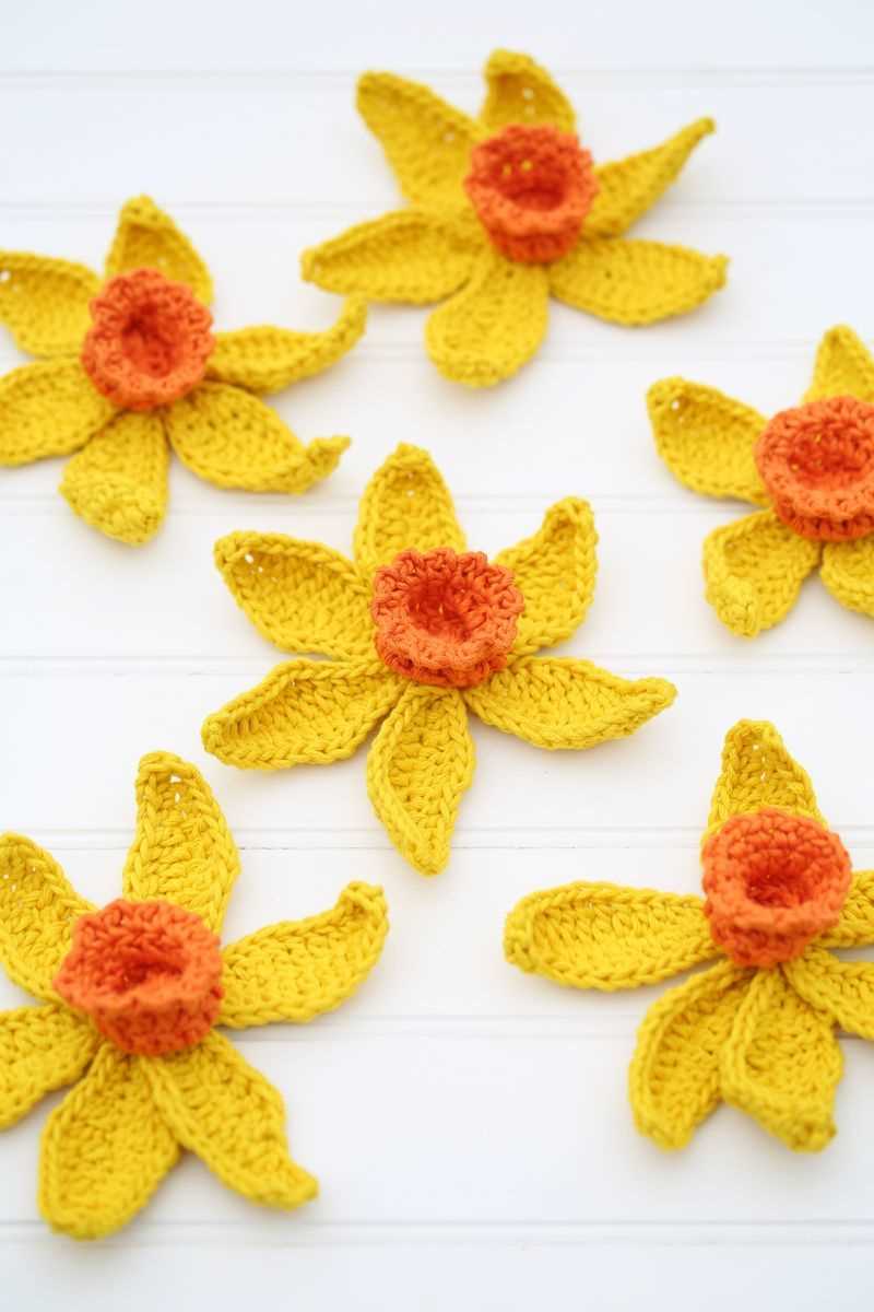 Free daffodil knitting pattern