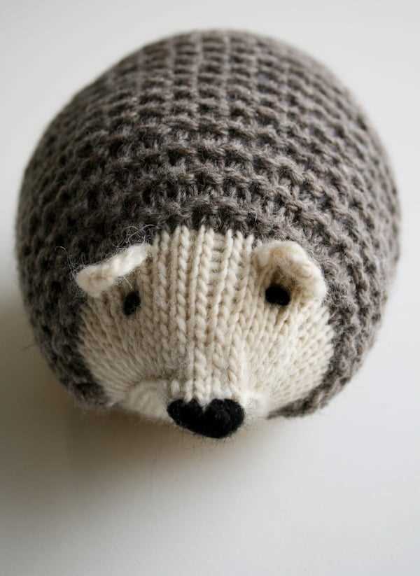 Free easy hedgehog knitting pattern