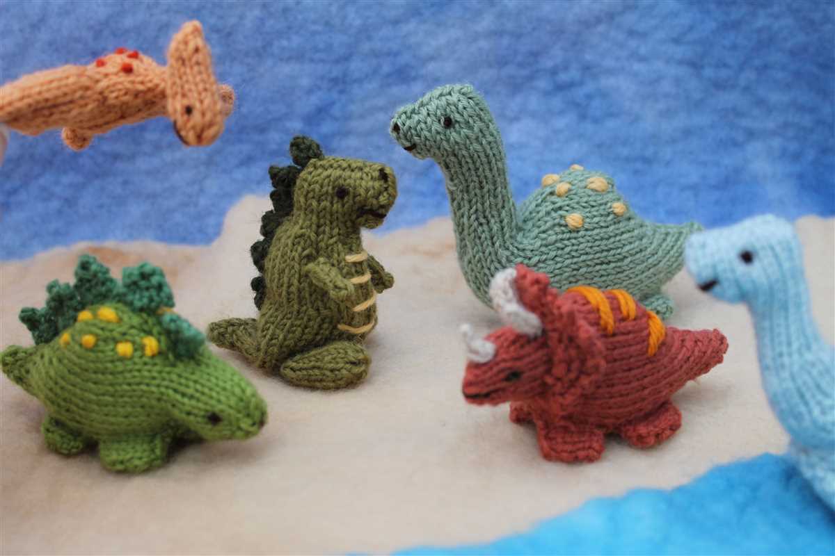 Free knitted dinosaur toy patterns