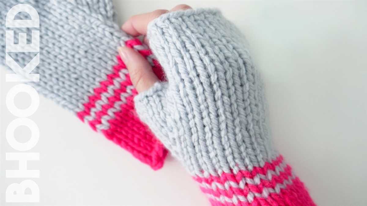 Free knitting pattern for fingerless gloves with thumb