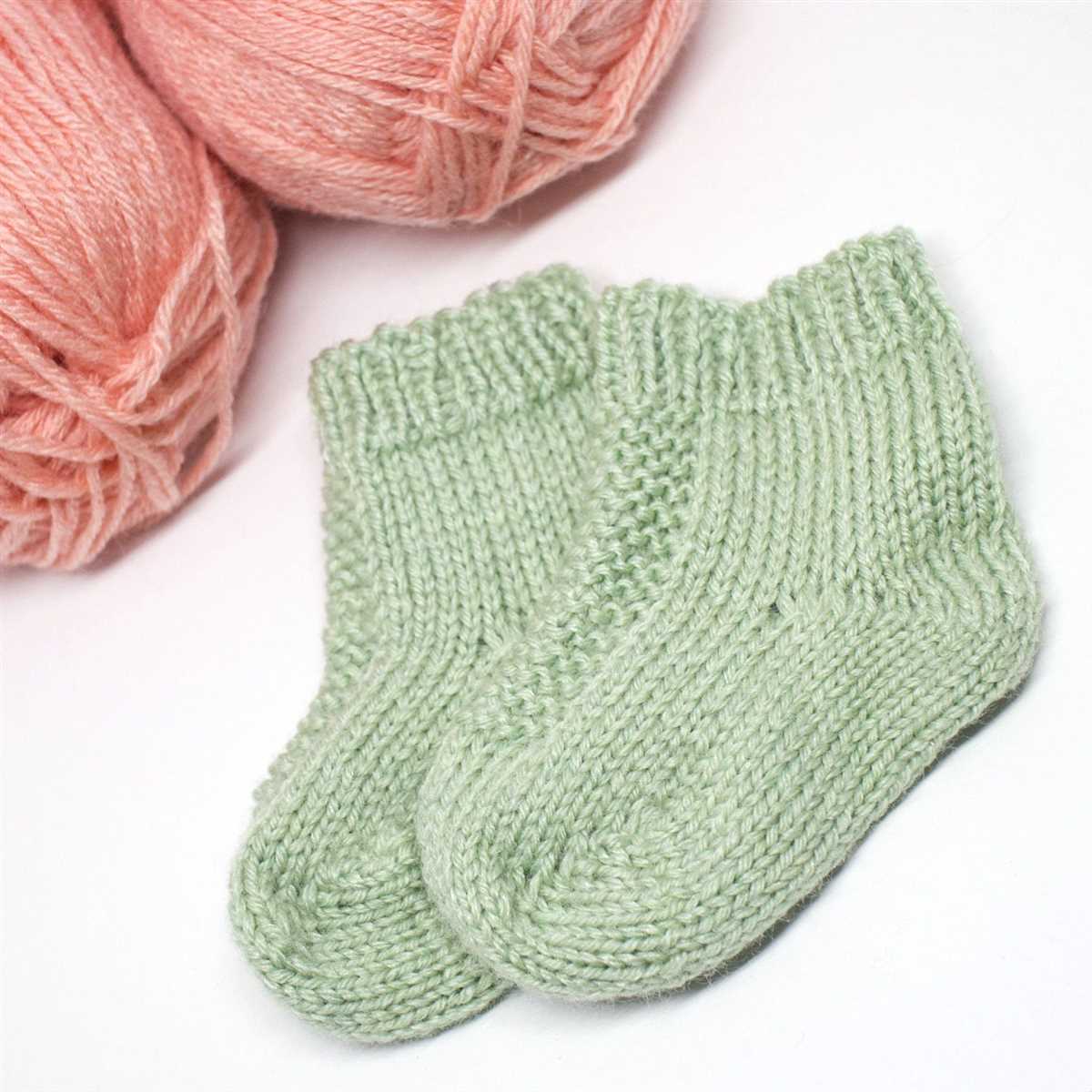 Free knitting patterns for childrens socks on two needles