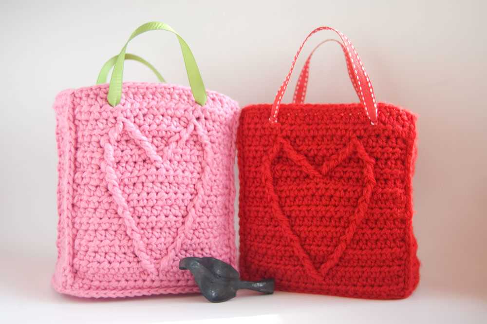 Free knitting patterns for small gift bags