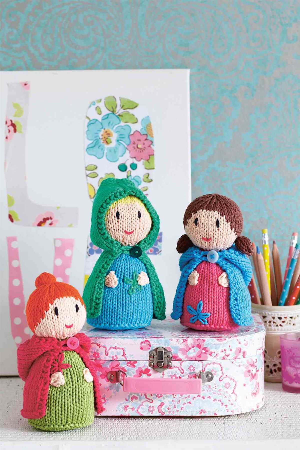 Free knitting patterns toys dolls