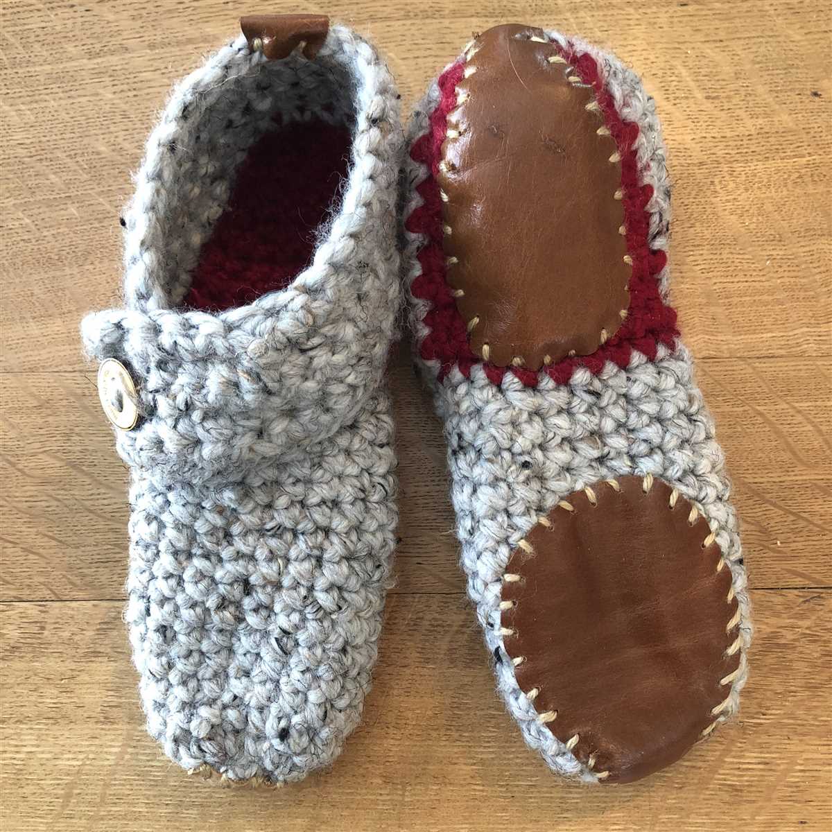 Free pattern knitted slippers