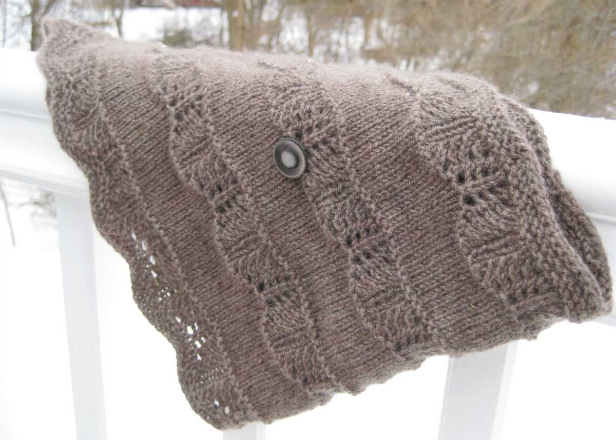 Free patterns for knitted cowls