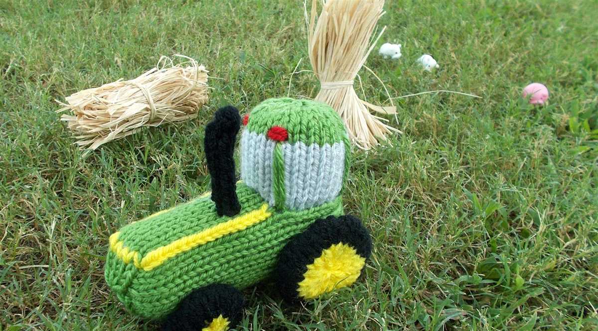 Free tractor knitting pattern