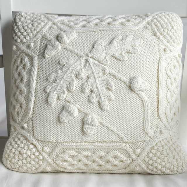 Free aran cushion knitting patterns uk